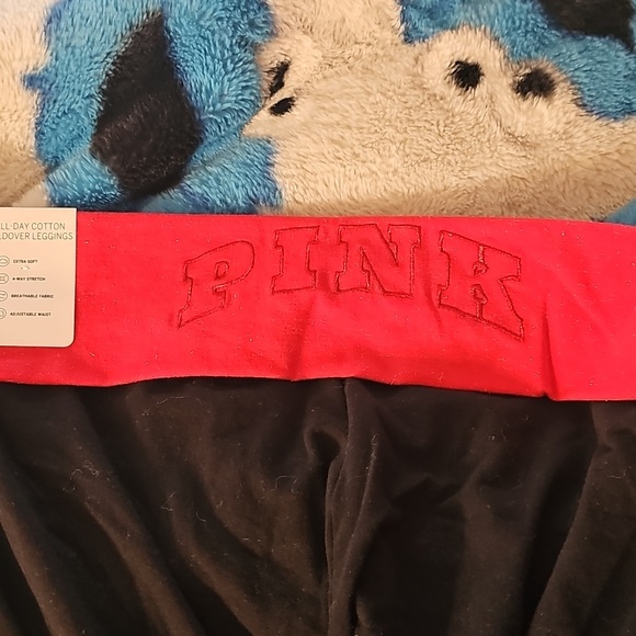 PINK Red & Blaxk Leggings Size XL - Picture 2 of 5